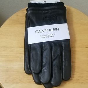 Calvin Klein Mens Genuine Leather Touch Screen Glo